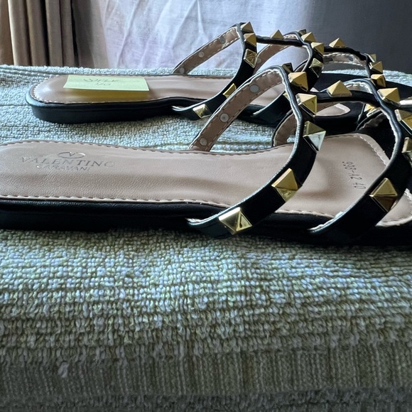Black new rock stud style sandals/slippers. W40 - Picture 3 of 4